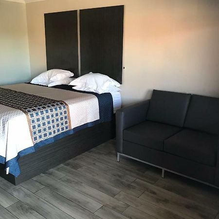 Southtown S.A. Inn Сан-Антонио Экстерьер фото
