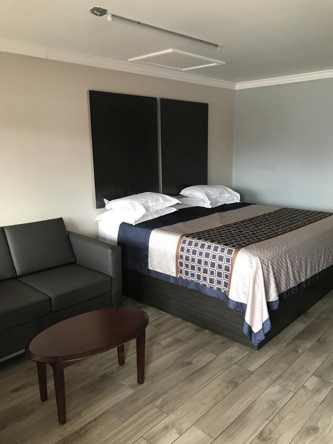 Southtown S.A. Inn Сан-Антонио Экстерьер фото